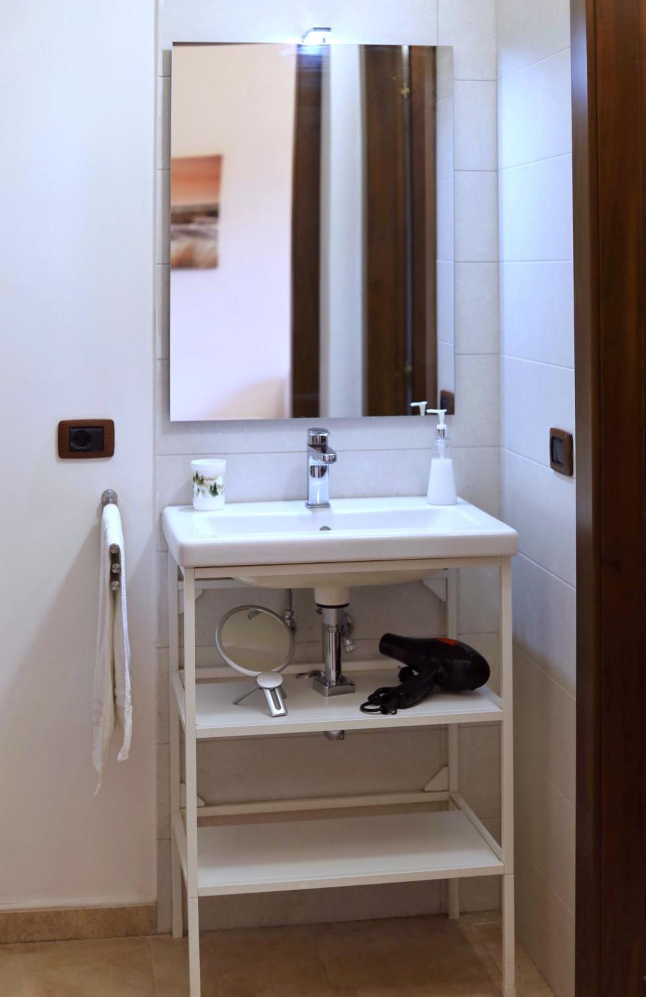 Cataneasy Rooms Екстериор снимка